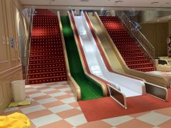 -奈尔宝家庭中心·亲子餐厅(前滩店)