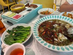 -姚姚酸菜鱼·金戈戈香港豉油鸡(喜荟城联名店)