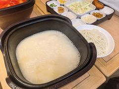 -阿香米线(凯德广场.1818店)