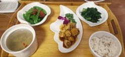 -卓玥国际月子会所(罗山路店)