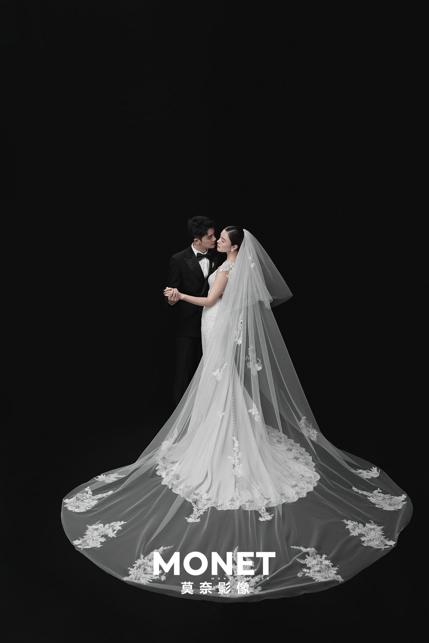 黑色带来的高级感 | 鱼尾婚纱的绝美婚纱照