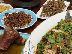 -东北风味思缘食府(对湖路店)