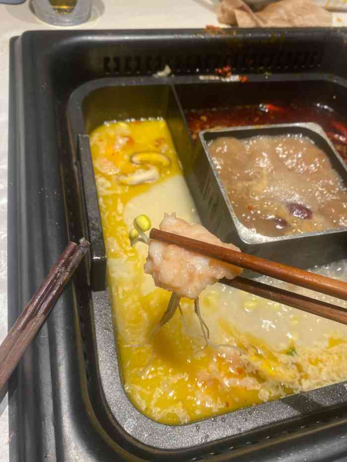 巴奴毛肚火锅(新区麦库店)-"服务不错 比较干净 豆浆好喝 果饮六元一.