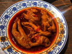 -爆炸头阿姨小四川正宗川味小吃(无任何分店)