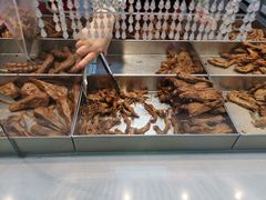 -狗撵鸭(泰山公寓店)
