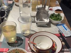 -尚尚仙·酸汤猪手·猪肚鸡火锅(华联万柳购物中心店)