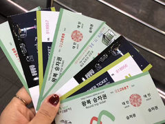 -BHC炸鸡(明洞总店)