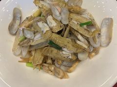 -侬佳蒸菜馆(听潮店)