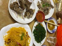 -苏莱特色牛骨滩羊手抓馆(长城东街总店)