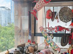 -包整·丝娃娃(一览甲秀楼风景店)