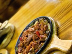 东镇老味道烤鸡块-老东镇啤酒屋海鲜加工·蒸汽海鲜·海鲜烧烤(台东店)