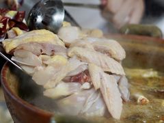 连州果园鸡-威邵鸡煲(西华路总店)