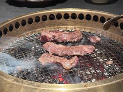 -铭牛烧肉·和牛海鲜自助(高新月牙湖店)