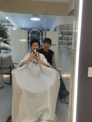 -DO A HAIRSTYLE
