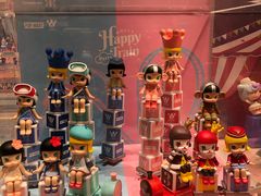 -泡泡玛特POPMART(国金街店)