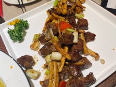 慢火炖牛肉粒-尚一汤 广东炖汤(金桥国际店)