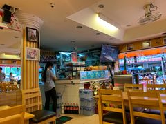 -J Daeng Seafood