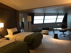 -上海滴水湖皇冠假日酒店