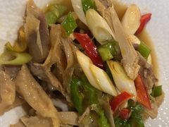 -汗腾格里·风味餐厅(新疆驻京办店)