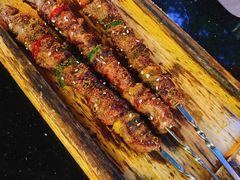 -瑞虹新天地月亮湾