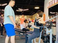 -享受健身·美体塑形馆