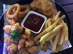 炸物拼盆-Ambra Haus琥珀屋精酿餐厅(宝山店)