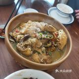 环境干净的店子呷一呷，就找了这厶丽君饭店