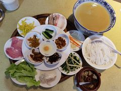 -桥香园云南过桥米线(金马碧鸡店)