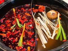 招牌鸳鸯锅-钢管厂五区小郡肝串串香(南山店)