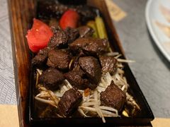 -穹六人间 people 6(岳阳路店)