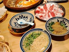 -洱火云南酸菜牛肉火锅(石景山当代商城店)