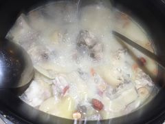 胡椒猪肚鸡-探窝·竹笙椰子鸡(杨箕店)