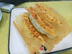 肉三鲜锅贴-春水锅贴·传统鲁菜(大明湖店)