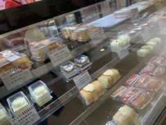 面包甜点陈列柜-红宝石·鲜奶小方(莘庄店)