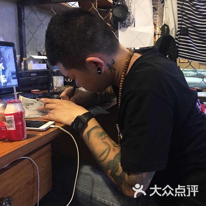 延吉和刺青纹身店