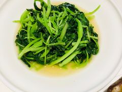 -八府香鸭·啫啫煲(华山路店)