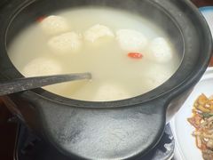 -魏铭鱼头捞饭(晋阳路店)