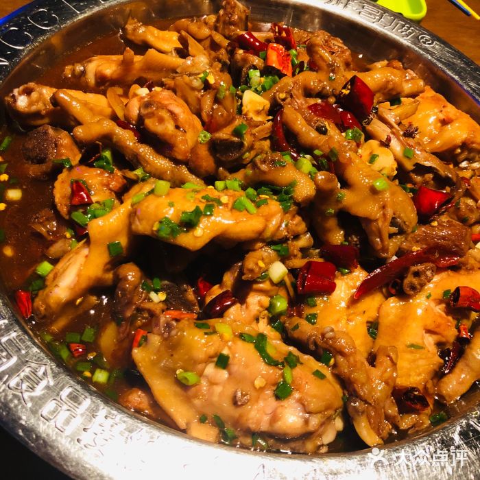 胖哥俩肉蟹煲(悦荟广场店)鸡翅煲图片