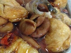 酸菜鱼加肥肠面筋包火腿肠-黑皮酸菜鱼(绣花巷店)