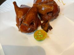 脆皮乳鸽-海派悦庭·海胆烧麦·新融合菜(凯德广场店)