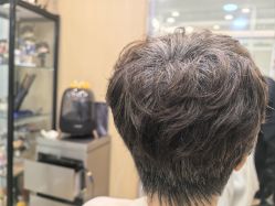 -首脑美发沙龙