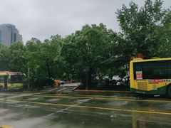 -大润发杨浦店-停车场