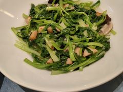 菌菇炒鸡毛菜-千滋百味·醉江澜花园餐厅(街道口店)
