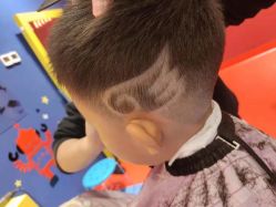 -Mini Me儿童美发王国(友好时尚购物城店)