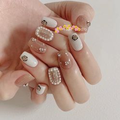 -悦指间美甲美睫