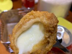 -BHC炸鸡(明洞总店)