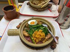 腊味三宝煲仔饭-万煲旺·香港老传承煲仔饭·猪杂汤(客村店)