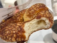 碱水面包-HOT CRUSH趁热集合·现烤面包(环球港店)