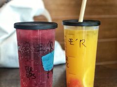 -星巴克臻选(深圳龙华红山天虹店)