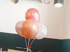 -Mark&Mars Restaurant